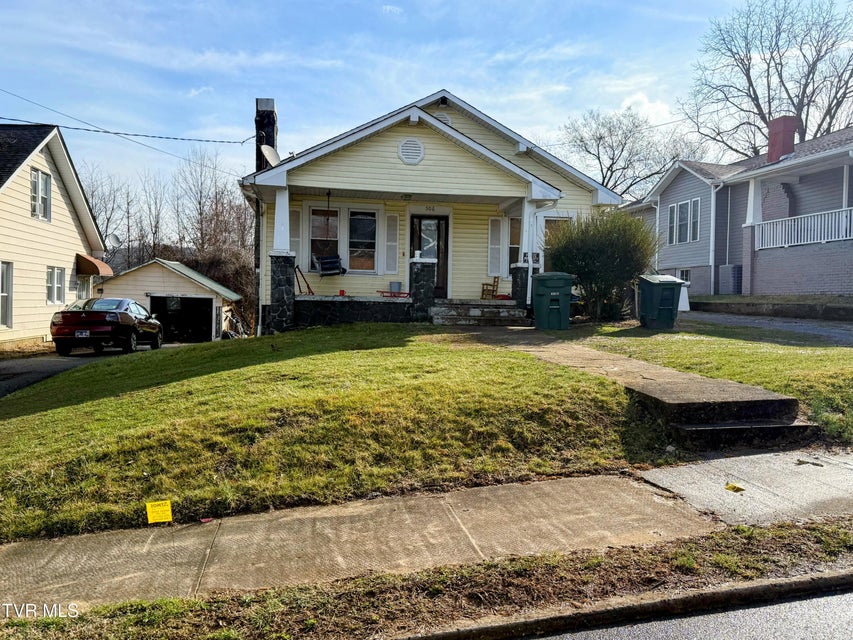 Photo #2: 506 Watauga Avenue