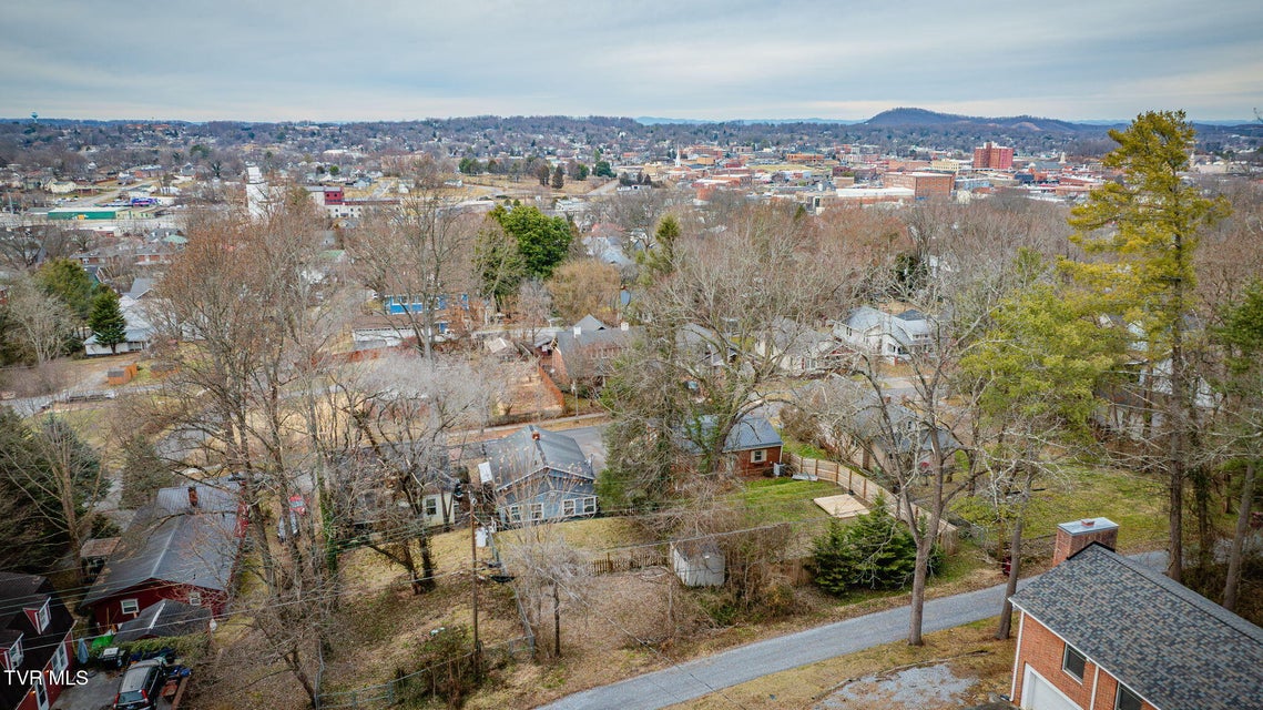 Photo #27: 433 Poplar Street