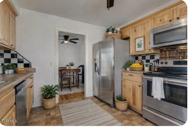 Photo #11: 529 Fulton Ave Avenue