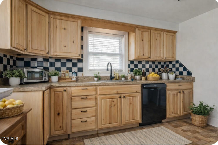 Photo #16: 529 Fulton Ave Avenue