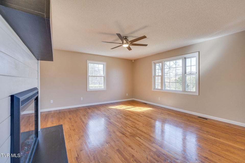 Photo #9: 117 Lancaster Road