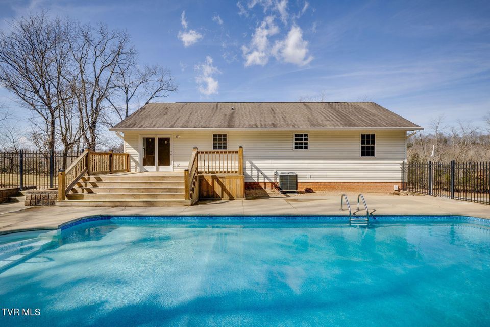 Photo #39: 117 Lancaster Road