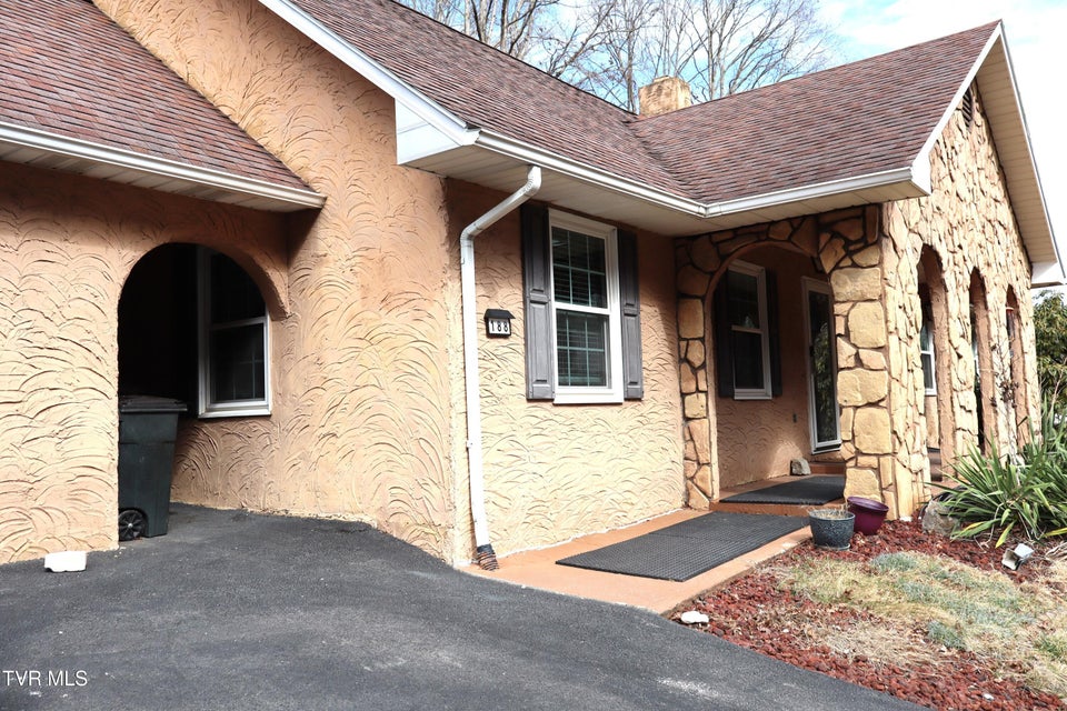 Photo #5: 188 Bryan Drive