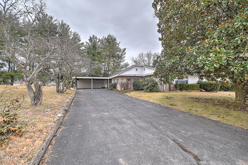 Photo #2: 210 Farmstead Lane