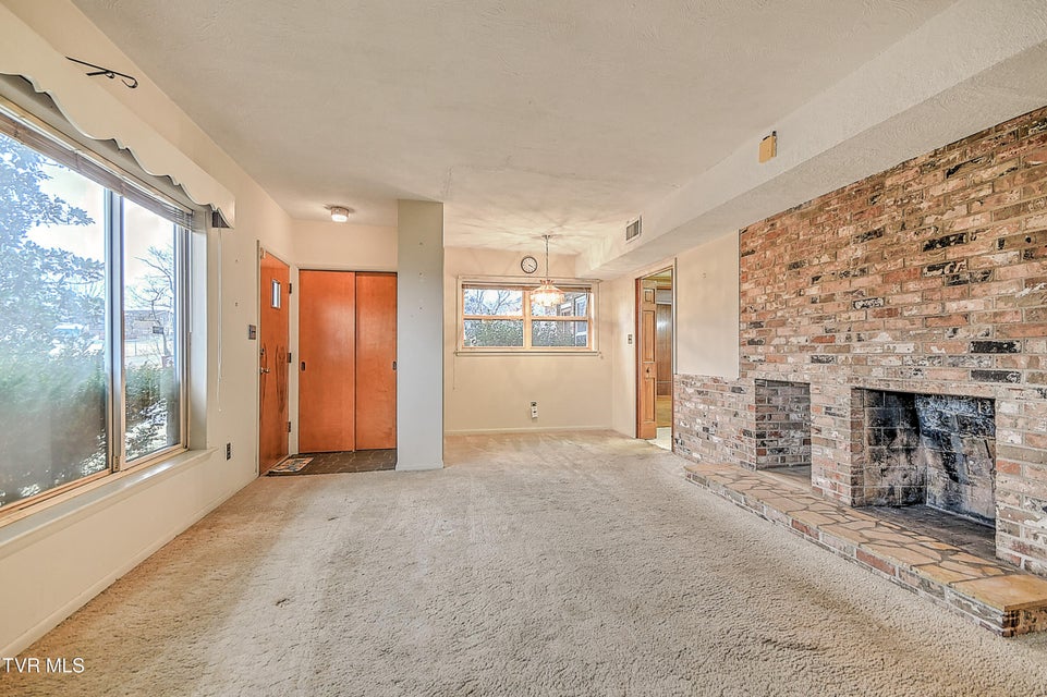 Photo #6: 210 Farmstead Lane