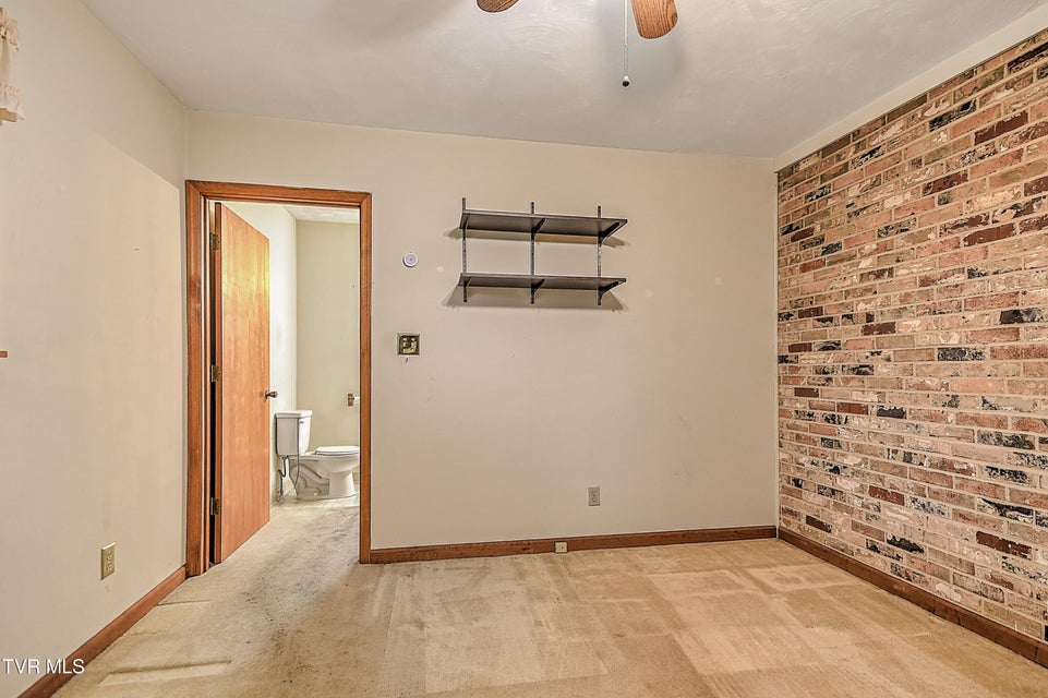 Photo #17: 210 Farmstead Lane