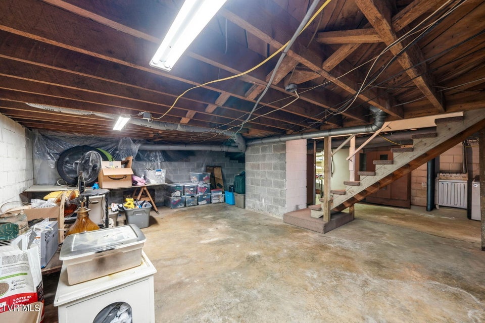 Photo #35: 213 Manville Road