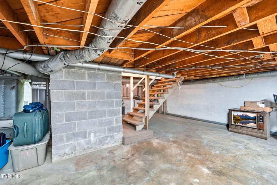 Photo #36: 213 Manville Road