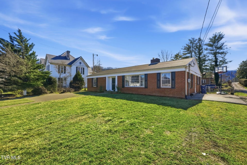 Photo #9: 213 Manville Road