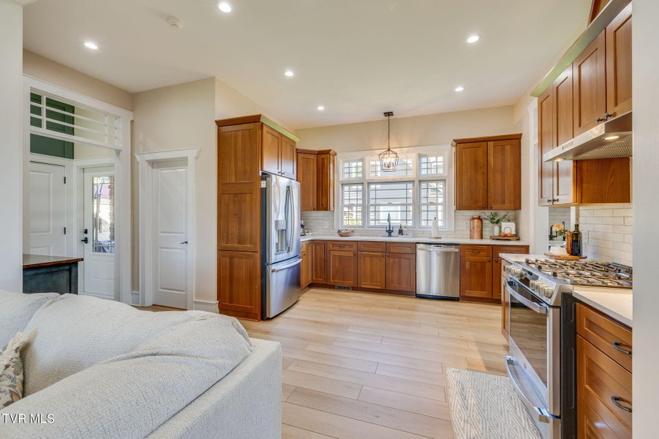 Photo #15: 2338 Edinburgh Channel Road