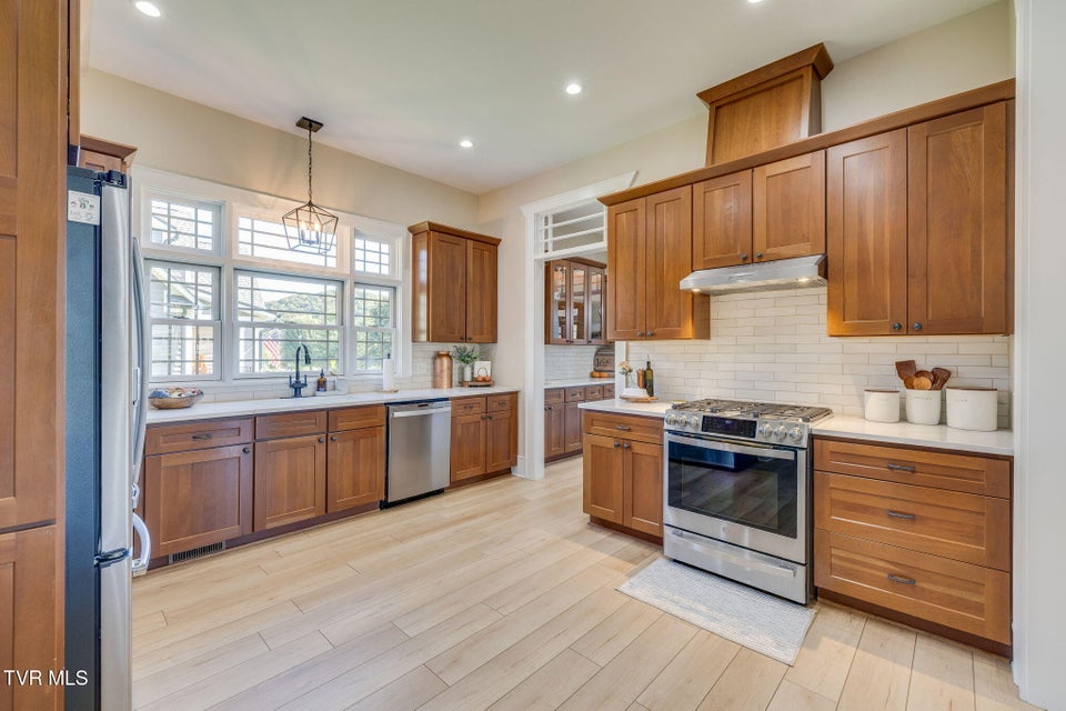 Photo #17: 2338 Edinburgh Channel Road