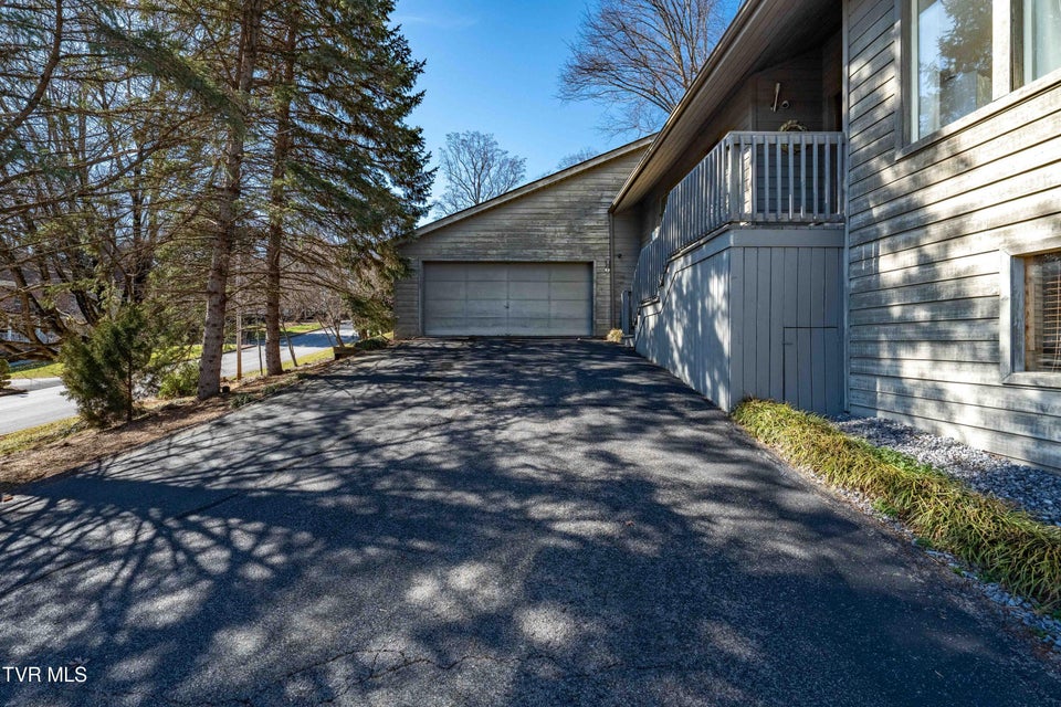 Photo #7: 3407 Bondwood Circle