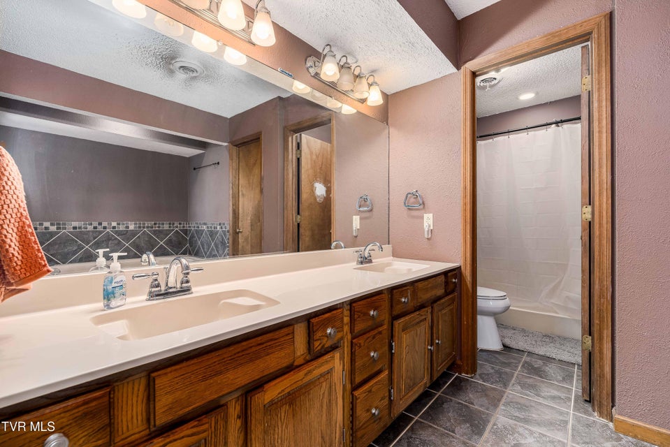 Photo #54: 3407 Bondwood Circle