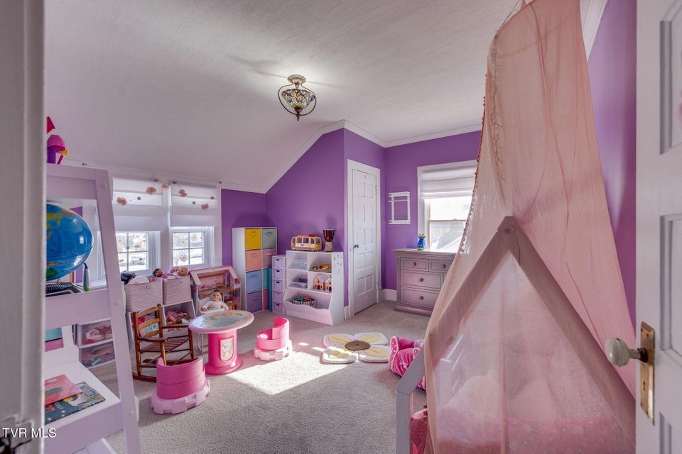 Photo #22: 319 Ohio Avenue