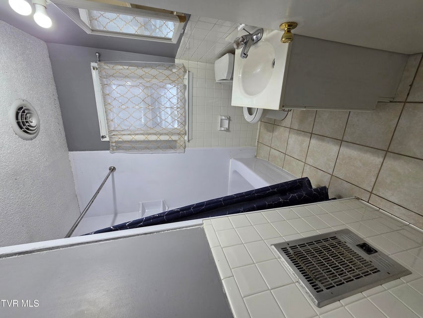 Photo #20: 1914 Oakland Avenue