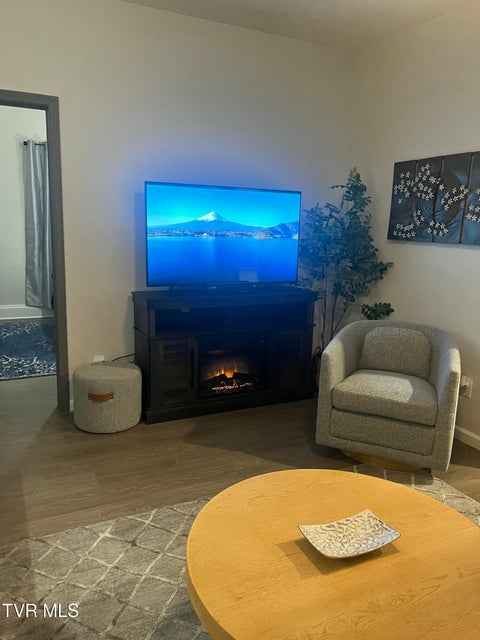 Photo #8: 1133 Cherry Street