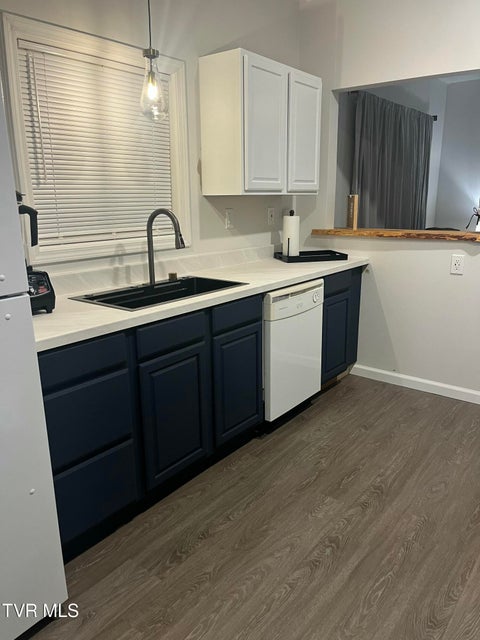 Photo #10: 1133 Cherry Street