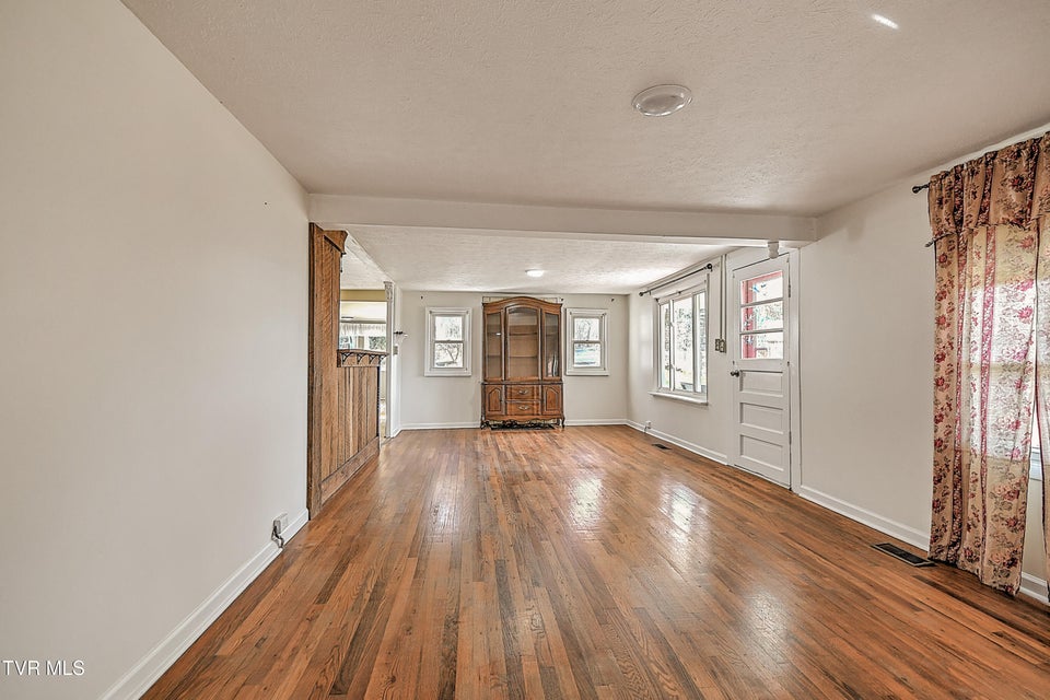 Photo #10: 634 Cherokee Drive