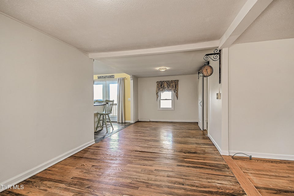 Photo #13: 634 Cherokee Drive