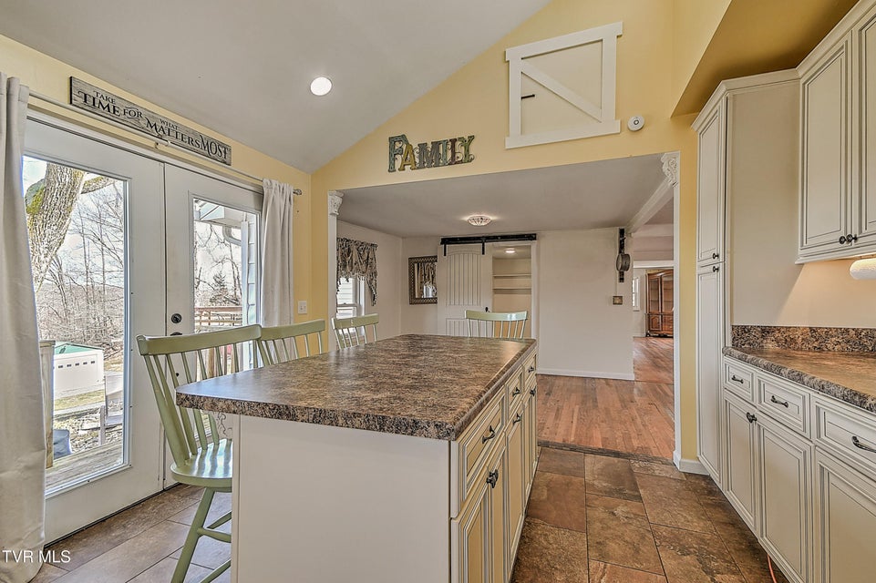 Photo #19: 634 Cherokee Drive