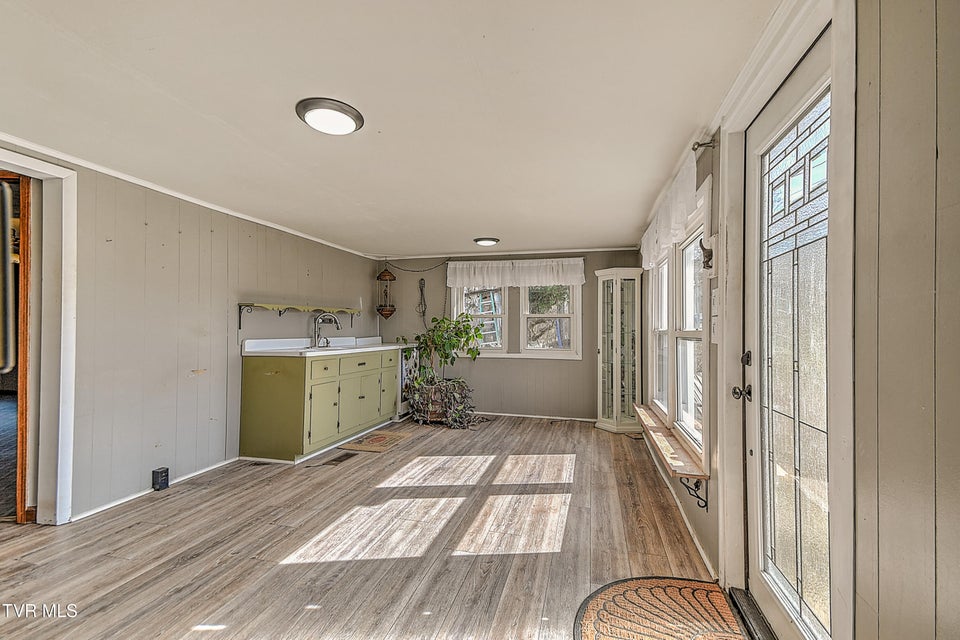 Photo #29: 634 Cherokee Drive