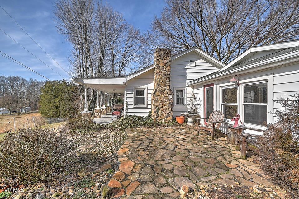 Photo #38: 634 Cherokee Drive