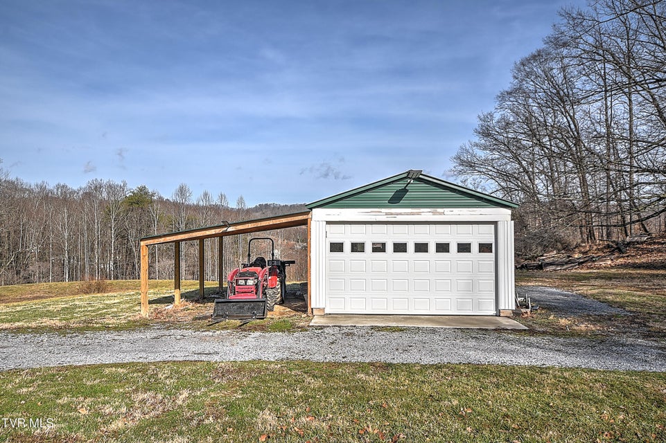 Photo #44: 634 Cherokee Drive