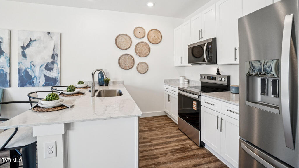 Photo #7: 1150 Wenna Way 