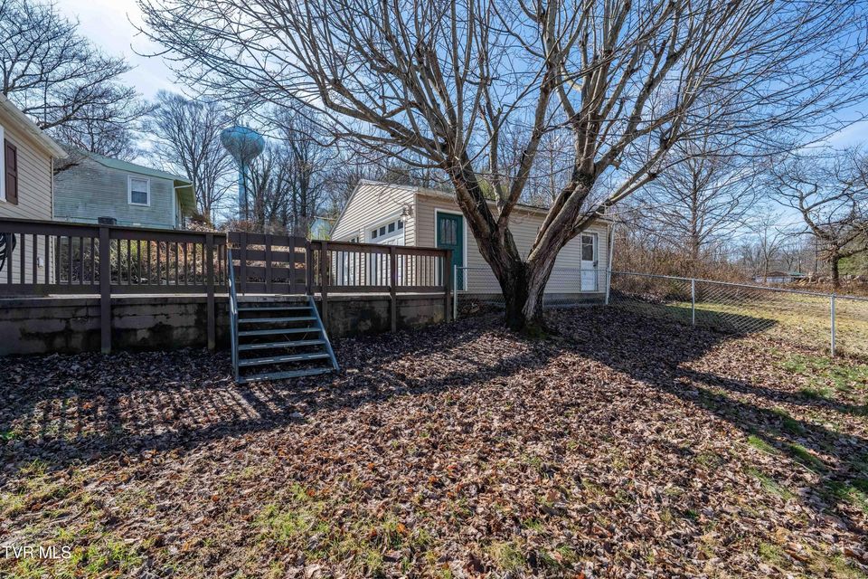 Photo #15: 1203 Barton Street