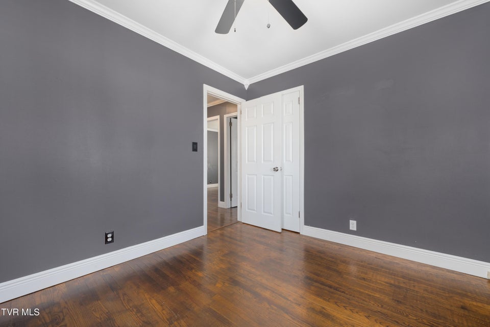 Photo #40: 1203 Barton Street