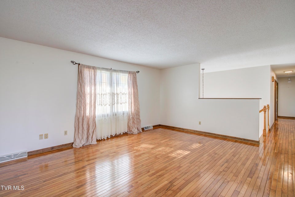 Photo #10: 192 Patriot Circle