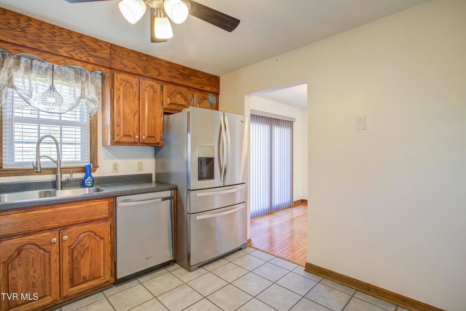 Photo #15: 192 Patriot Circle