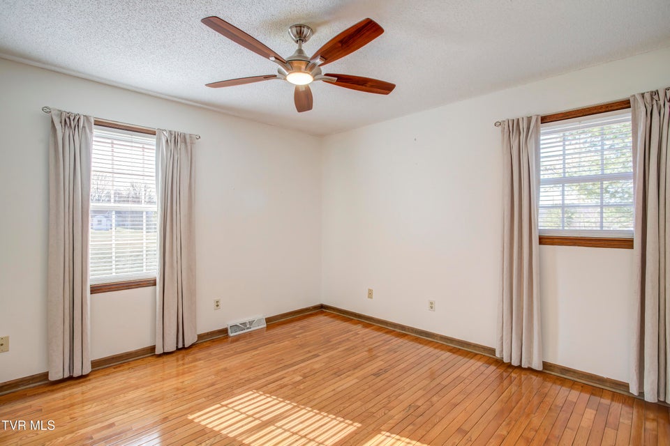 Photo #21: 192 Patriot Circle