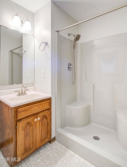 Photo #29: 192 Patriot Circle