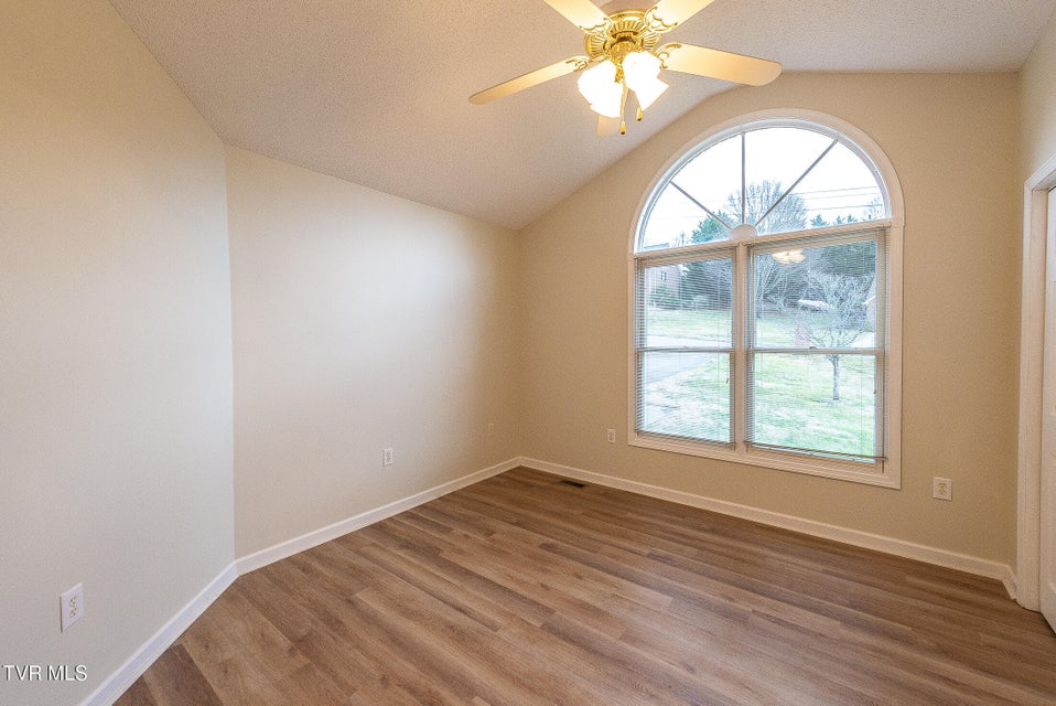 Photo #31: 113 Beechwood Court