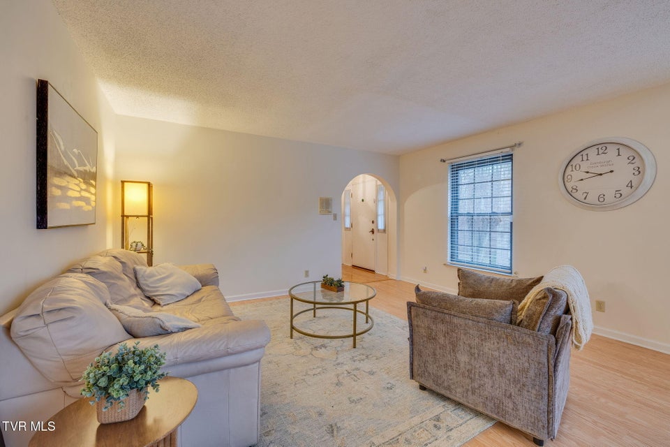 Photo #8: 557 Valley Avenue