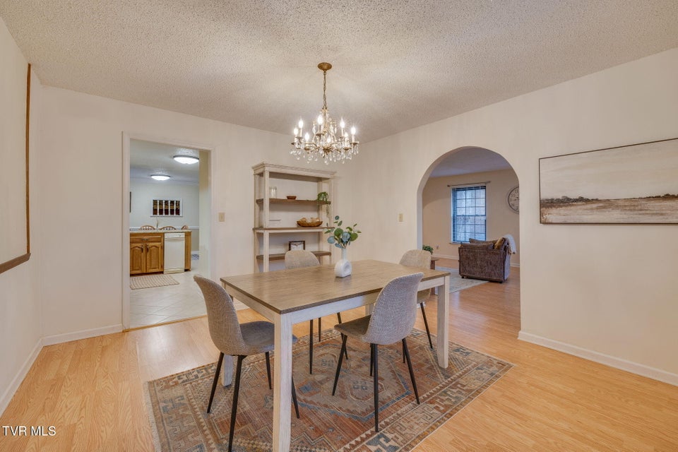 Photo #12: 557 Valley Avenue