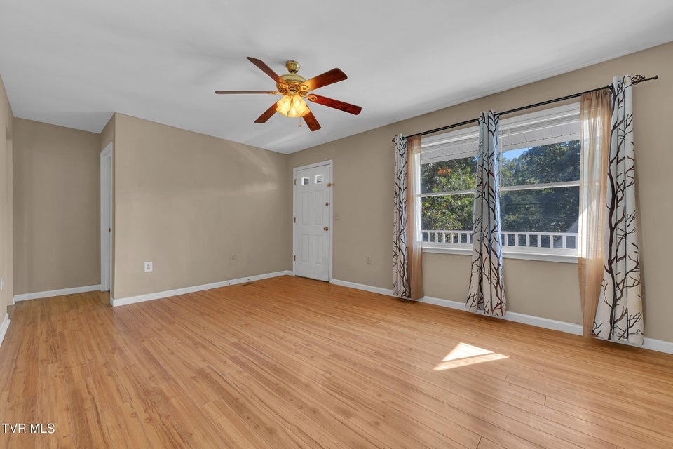 Photo #9: 123 Hallborough Drive