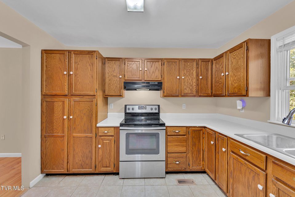 Photo #11: 123 Hallborough Drive