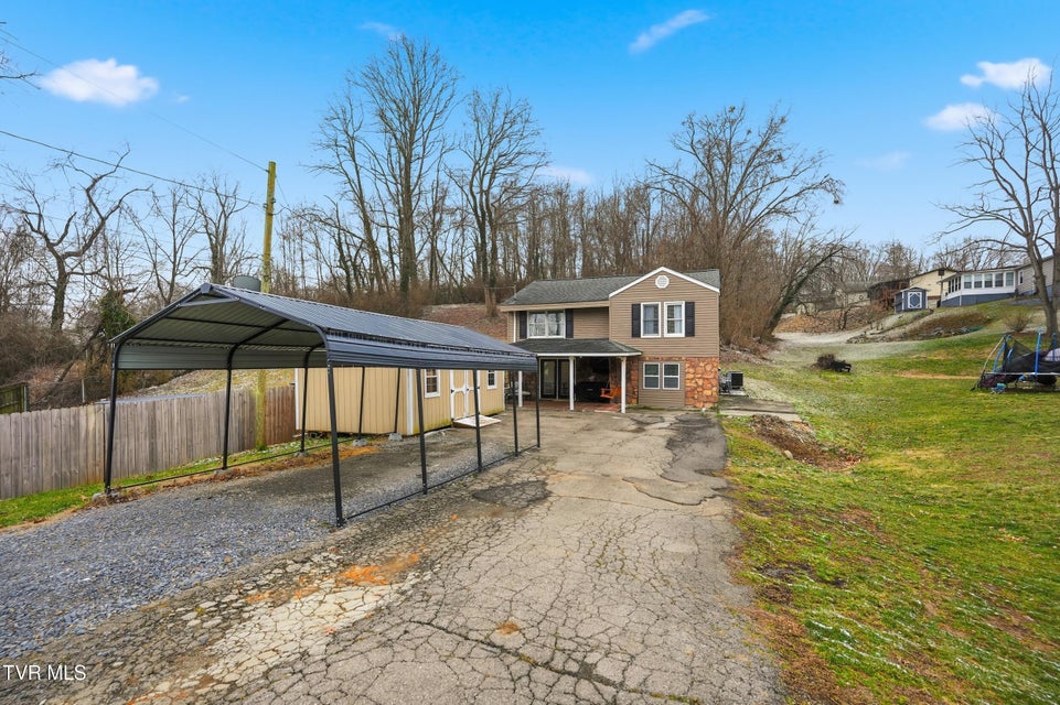 Photo #3: 644 Page Street