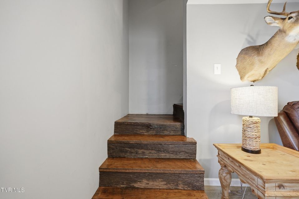 Photo #13: 644 Page Street