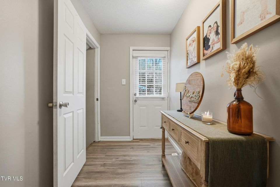 Photo #14: 644 Page Street