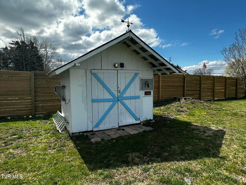 Photo #7: 574 Bailey Street