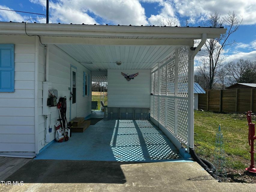 Photo #14: 574 Bailey Street