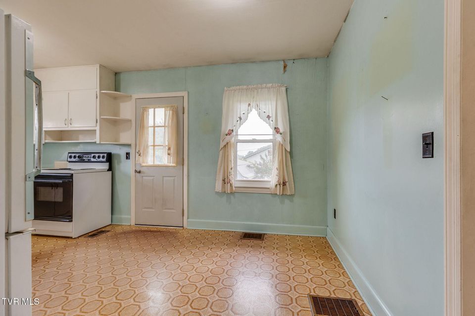 Photo #12: 286 Wilmeth Street