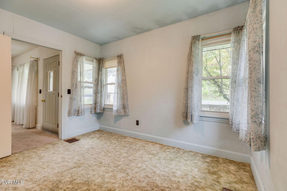 Photo #25: 286 Wilmeth Street