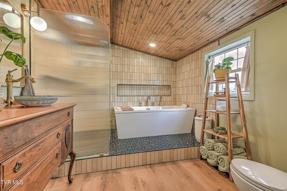 Photo #19: 2302 Princeton Lane