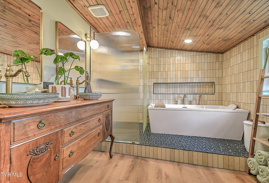 Photo #21: 2302 Princeton Lane