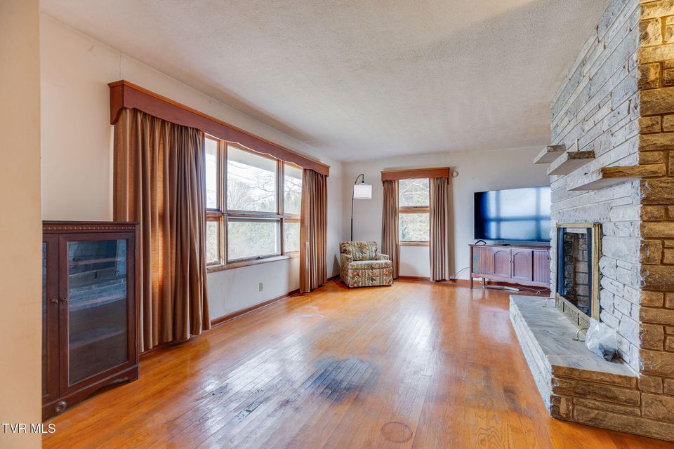 Photo #5: 4197 Skyland Drive