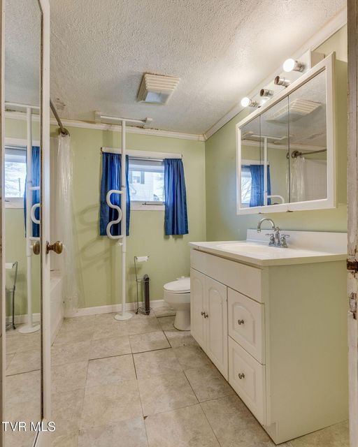 Photo #19: 4197 Skyland Drive